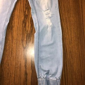 New Ripped mid rise jeggings